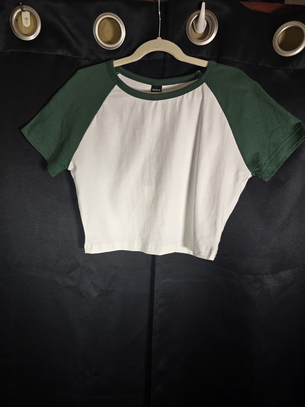 SHEIN Crop Top